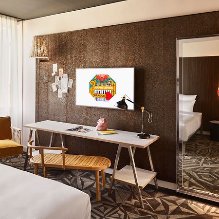 Hotel Mama Shelter Praga Zewnętrze zdjęcie