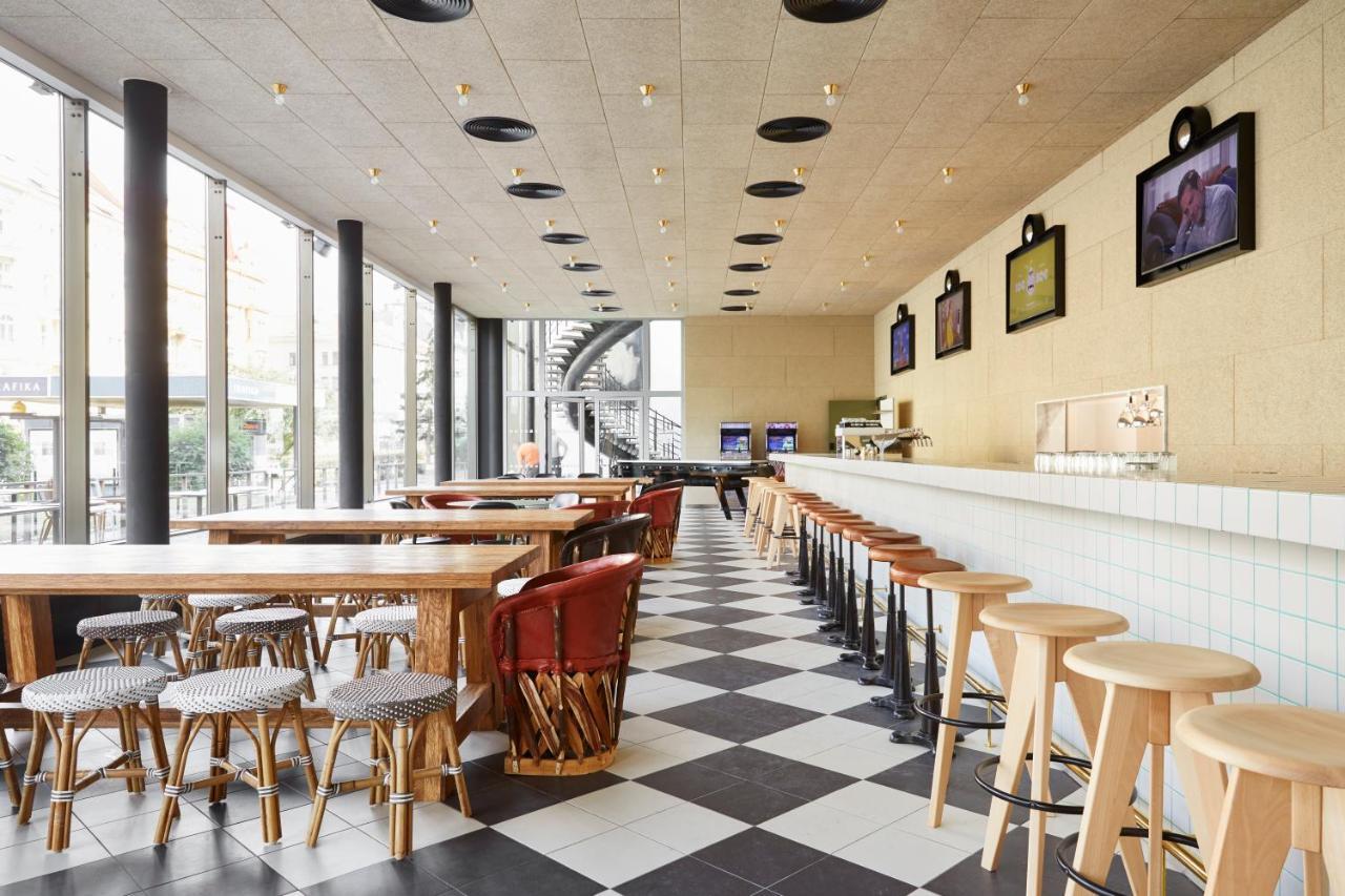 Hotel Mama Shelter Praga Zewnętrze zdjęcie